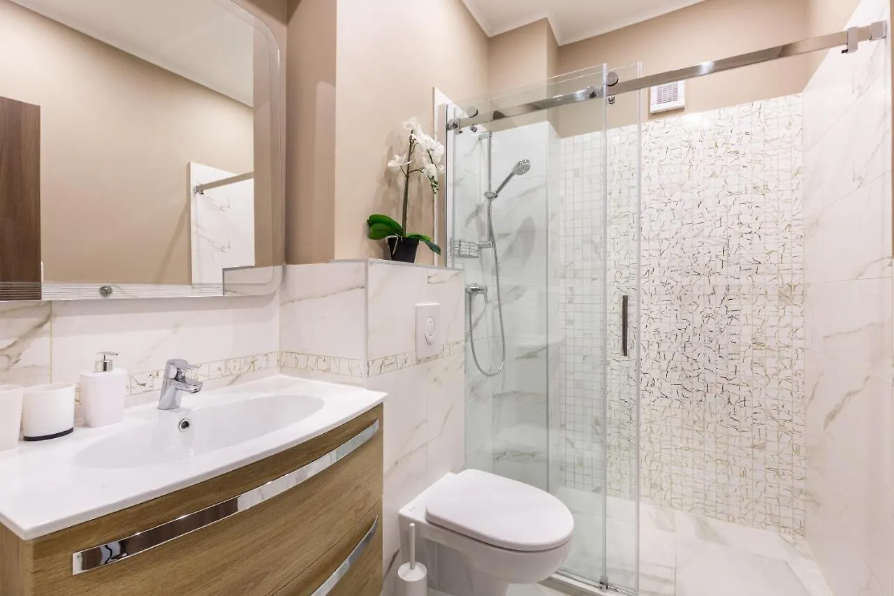 W11 A Weiner Apartment Budapest