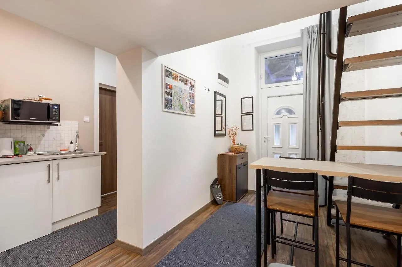 W11 A Weiner Apartment Budapest